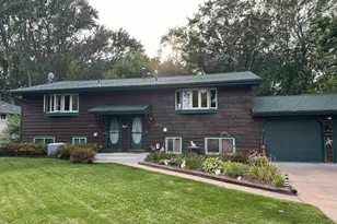 9350 Syndicate Ave, Circle Pines, MN 55014 - Photo 1