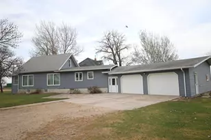 106 Galchutt St, Galchutt, ND 58075 - Photo 2