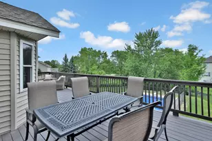 6745 Wildflower Dr S, Cottage Grove, MN 55016 - Photo 10