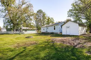 521 NW 13th St, Grand Rapids, MN 55744 - Photo 2