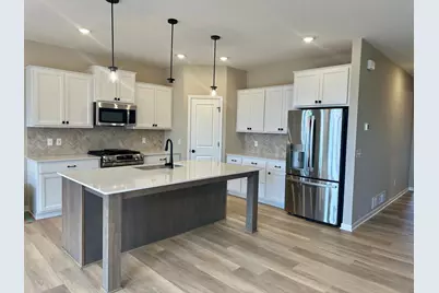 20045 Glarus Lane, Lakeville, MN 55044 - Photo 2