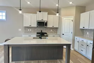 20045 Glarus Ln, Lakeville, MN 55044 - Photo 4