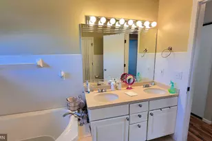 4413 Slater Rd, Eagan, MN 55122 - Photo 10