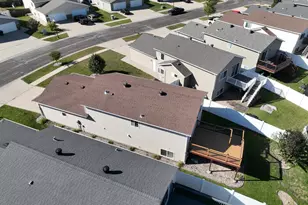 6136 35th St S, Fargo, ND 58104 - Photo 8