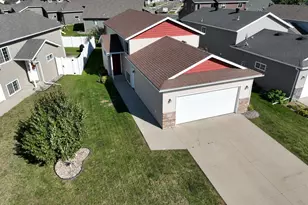 6136 35th St S, Fargo, ND 58104 - Photo 10