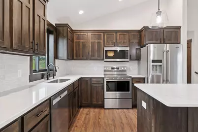 729 163rd Street, Hammond, WI 54015 - Photo 4