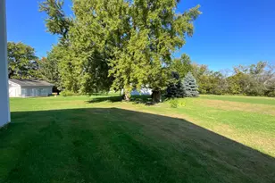 20128 554th St, West Concord, MN 55985 - Photo 2