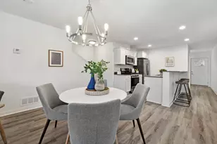 2034 James Ave N, Minneapolis, MN 55411 - Photo 14