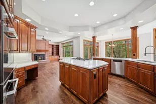 2437 Sunset Ct, Little Canada, MN 55117 - Photo 6