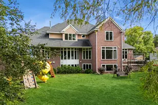 2437 Sunset Ct, Little Canada, MN 55117 - Photo 2