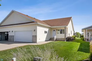600 32 St N, Moorhead, MN 56560 - Photo 2