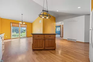 600 32 St N, Moorhead, MN 56560 - Photo 10