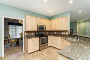 360 Wimbledon Hills Dr SW, Rochester, MN 55902 - Photo 14