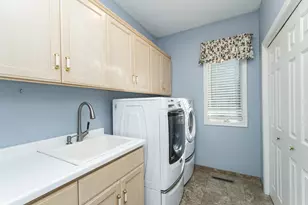 360 Wimbledon Hills Dr SW, Rochester, MN 55902 - Photo 24