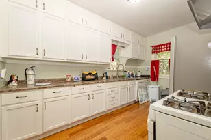 1017 Hawthorne St, Alexandria, MN 56308 - Photo 8