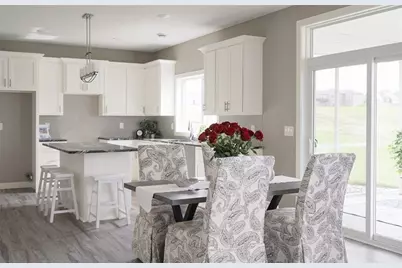 5913 Rub Of The Green Street, Saint Cloud, MN 56304 - Photo 10