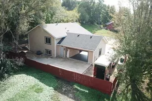 300 Butternut Ln, Burnsville, MN 55306 - Photo 4