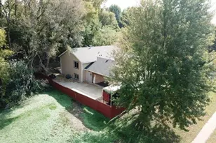 300 Butternut Ln, Burnsville, MN 55306 - Photo 56