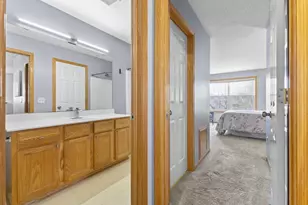 8716 N Bay Dr, Chanhassen, MN 55317 - Photo 18