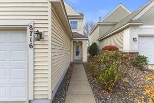 8716 N Bay Dr, Chanhassen, MN 55317 - Photo 24