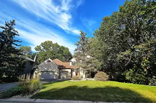 13101 Heritage Way, Apple Valley, MN 55124 - Photo 6