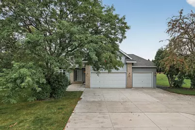 829 Jasmine Avenue N, Lake Elmo, MN 55042 - Photo 2