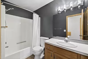 829 Jasmine Ave N, Lake Elmo, MN 55042 - Photo 52