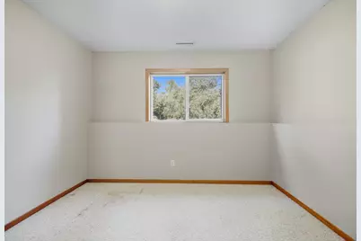 1802 18th Street SW, Austin, MN 55912 - Photo 34