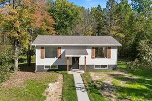 27176 Birch Dr, Bovey, MN 55709 - Photo 10