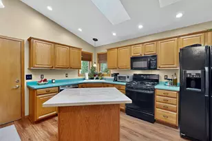 3630 Strathmore Ln SE, Rochester, MN 55904 - Photo 4