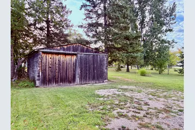 211 7th Avenue SE, Baudette, MN 56623 - Photo 10