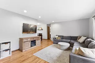 8131 Vincent Ave S, Bloomington, MN 55431 - Photo 6