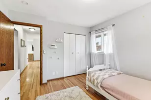 8131 Vincent Ave S, Bloomington, MN 55431 - Photo 16