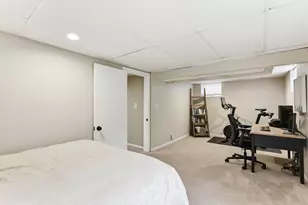 8131 Vincent Ave S, Bloomington, MN 55431 - Photo 28