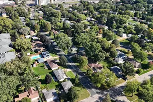 8131 Vincent Ave S, Bloomington, MN 55431 - Photo 46