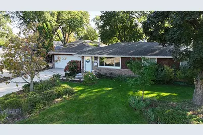 8131 Vincent Avenue S, Bloomington, MN 55431 - Photo 48