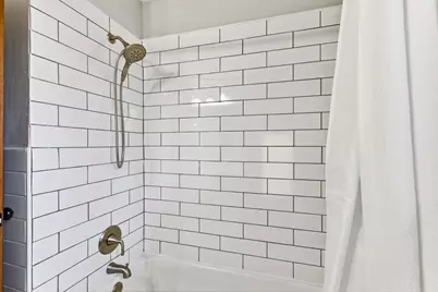 8131 Vincent Avenue S, Bloomington, MN 55431 - Photo 22