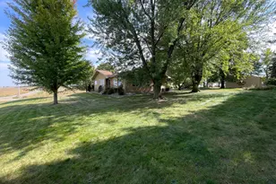 67927 270th St, Manchester Twp, MN 56009 - Photo 36