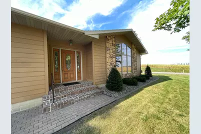 67927 270th Street, Manchester Twp, MN 56009 - Photo 2