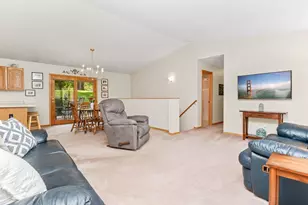 16188 Woodcrest Dr, Paynesville, MN 56362 - Photo 10