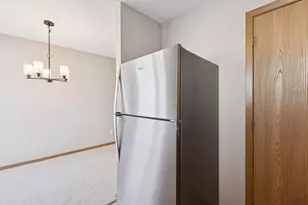 15515 Flyboat Ln, Apple Valley, MN 55124 - Photo 8