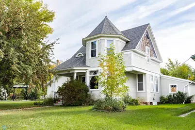 320 Elm Street, Crookston, MN 56716 - Photo 1