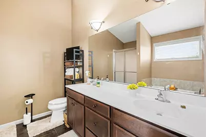 1042 Wyncrest Court, Woodbury, MN 55129 - Photo 18