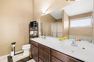 1042 Wyncrest Ct, Woodbury, MN 55129 - Photo 18