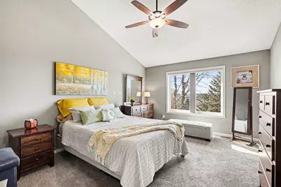 1042 Wyncrest Court, Woodbury, MN 55129 - Photo 16