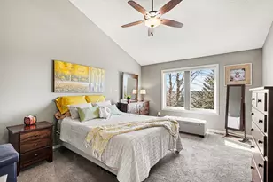 1042 Wyncrest Ct, Woodbury, MN 55129 - Photo 16