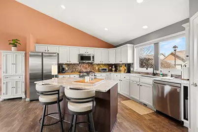 1042 Wyncrest Court, Woodbury, MN 55129 - Photo 4