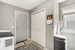 1042 Wyncrest Ct, Woodbury, MN 55129 - Photo 14