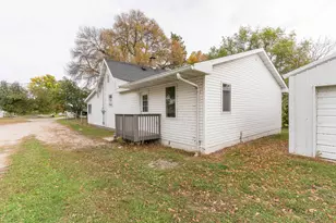 211 Sunnyside Ave, Ogema, MN 56569 - Photo 6