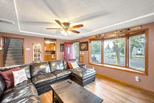 431 Webster St, Fairmont, MN 56031 - Photo 6